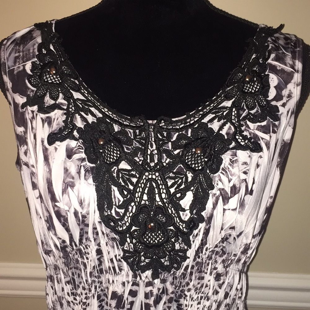 Unity Dress - Picture 2 of 2